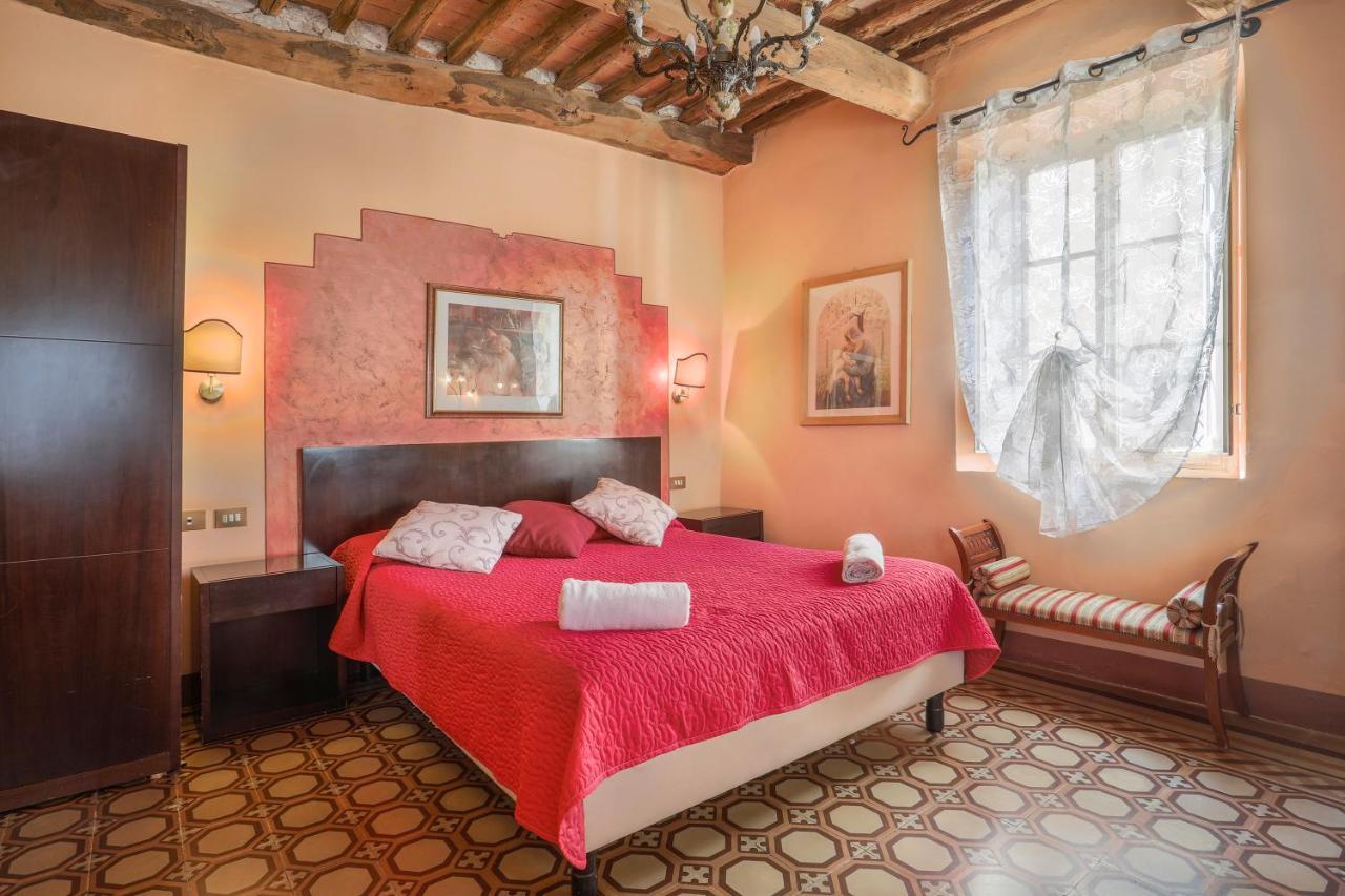 Antica Residenza Santa Chiara -City Center ルッカ エクステリア 写真