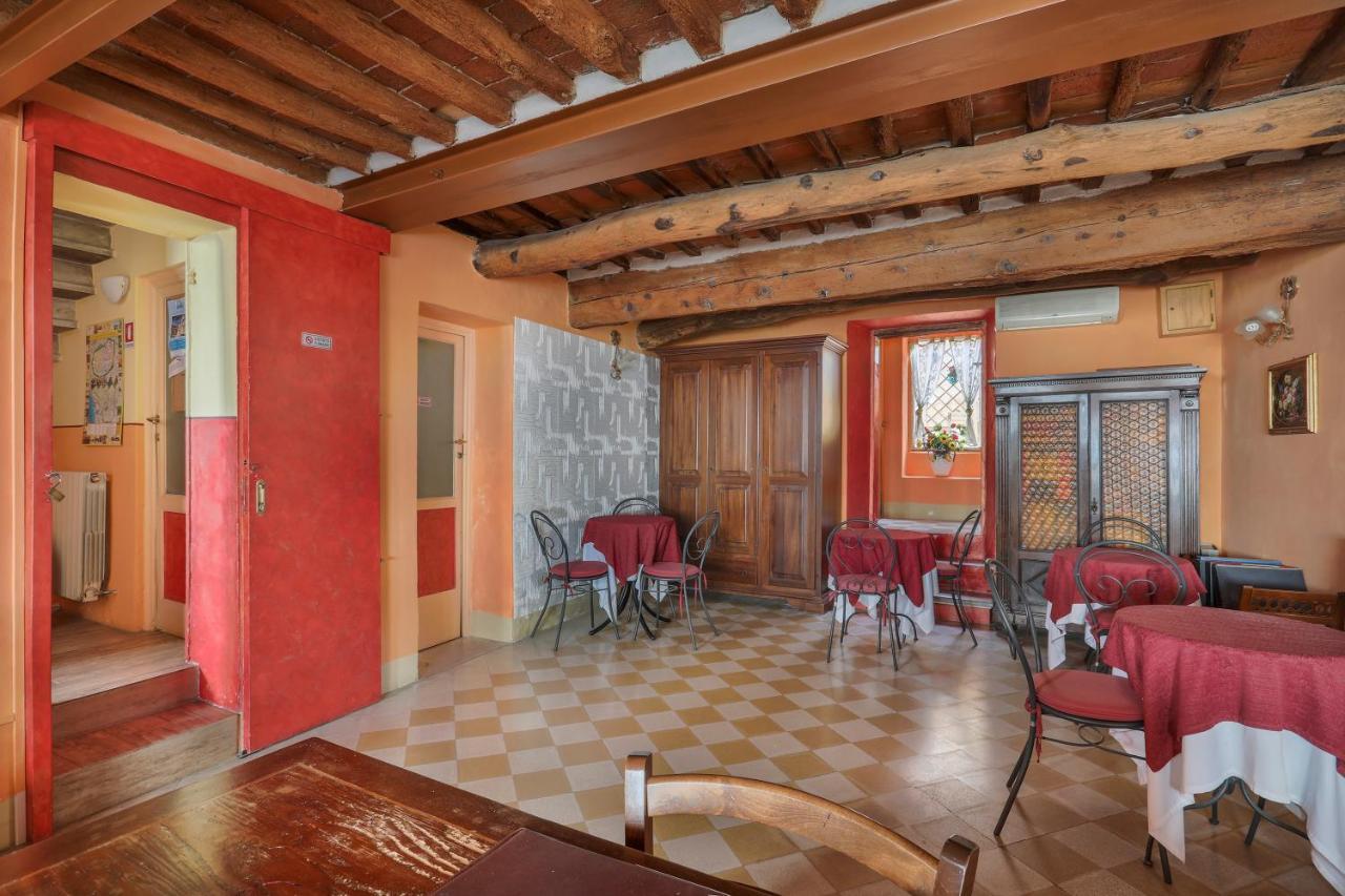 Antica Residenza Santa Chiara -City Center ルッカ エクステリア 写真