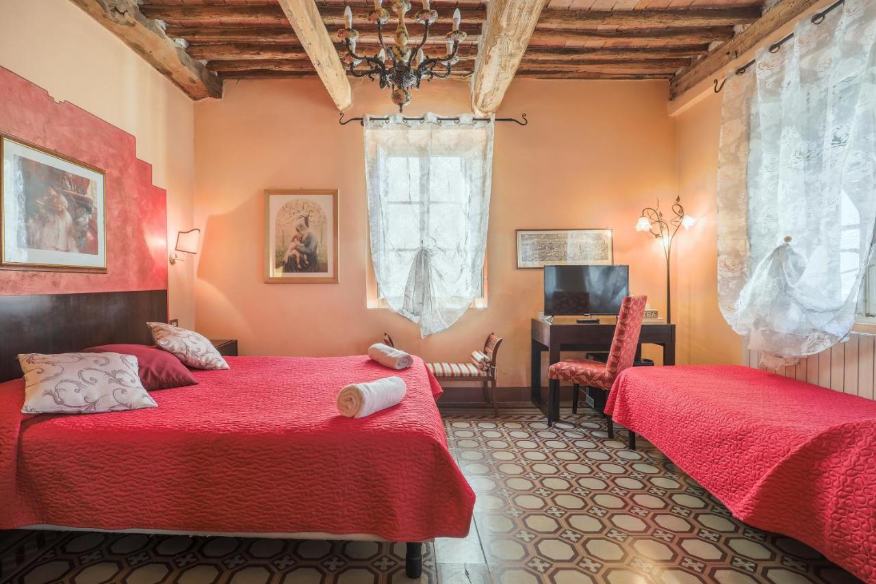 Antica Residenza Santa Chiara -City Center ルッカ エクステリア 写真