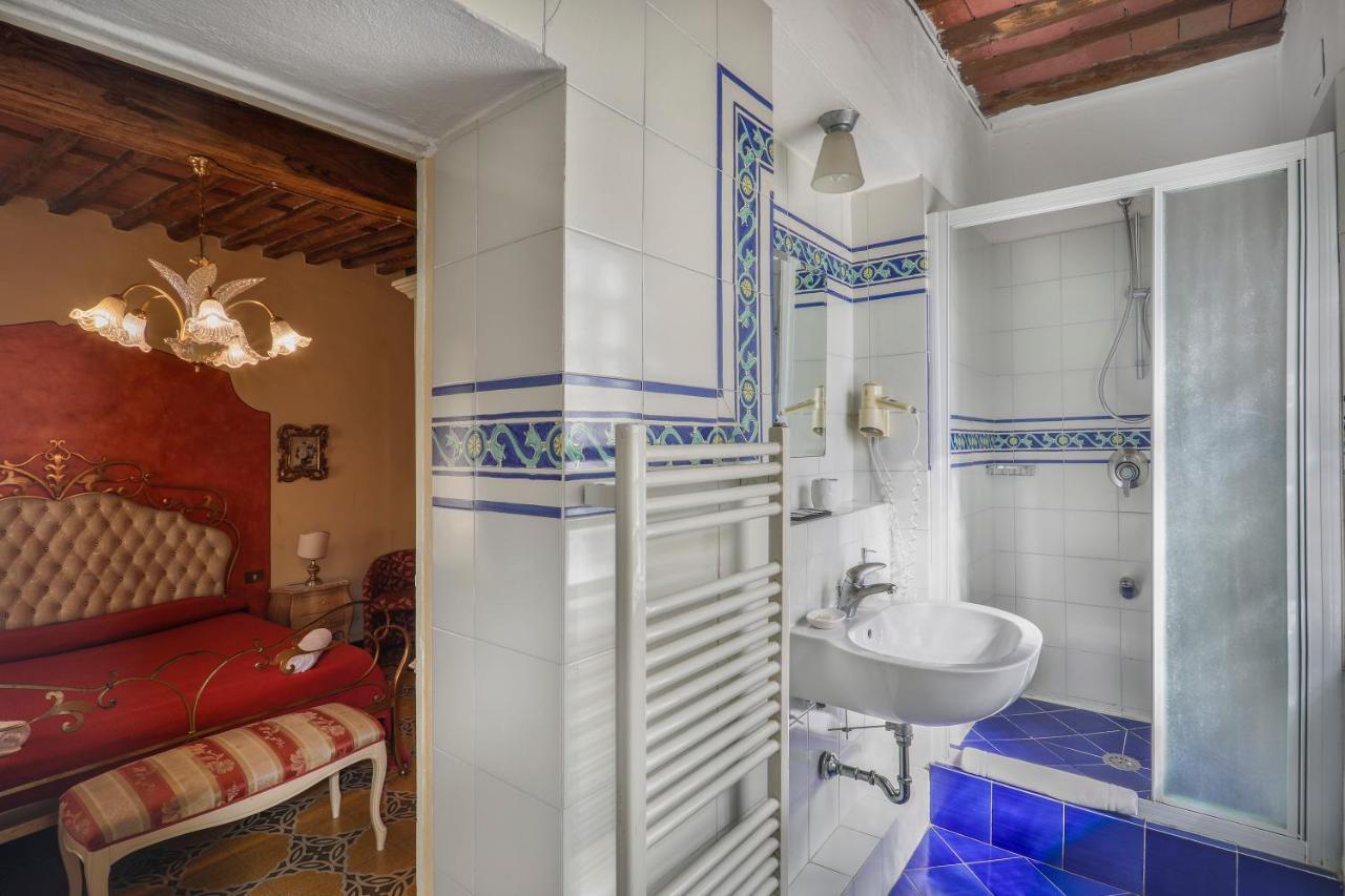 Antica Residenza Santa Chiara -City Center ルッカ エクステリア 写真