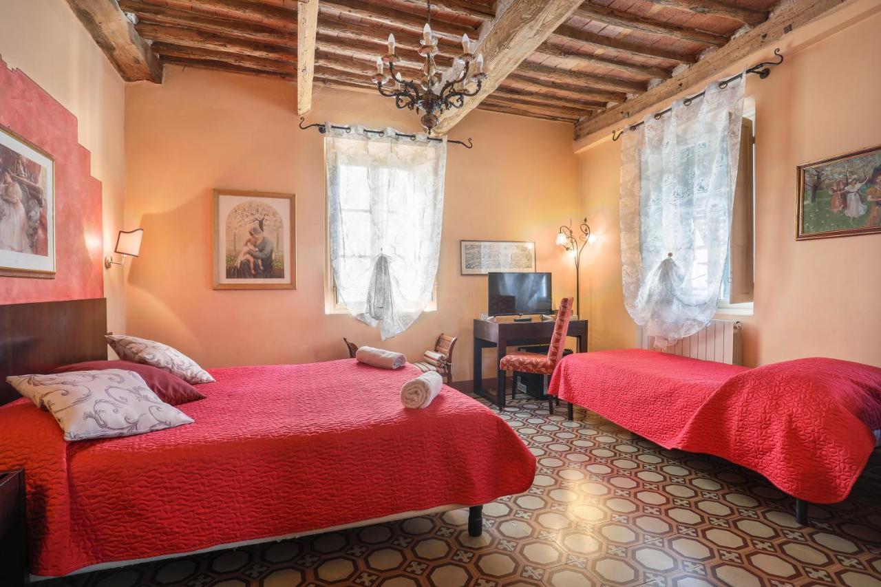 Antica Residenza Santa Chiara -City Center ルッカ エクステリア 写真