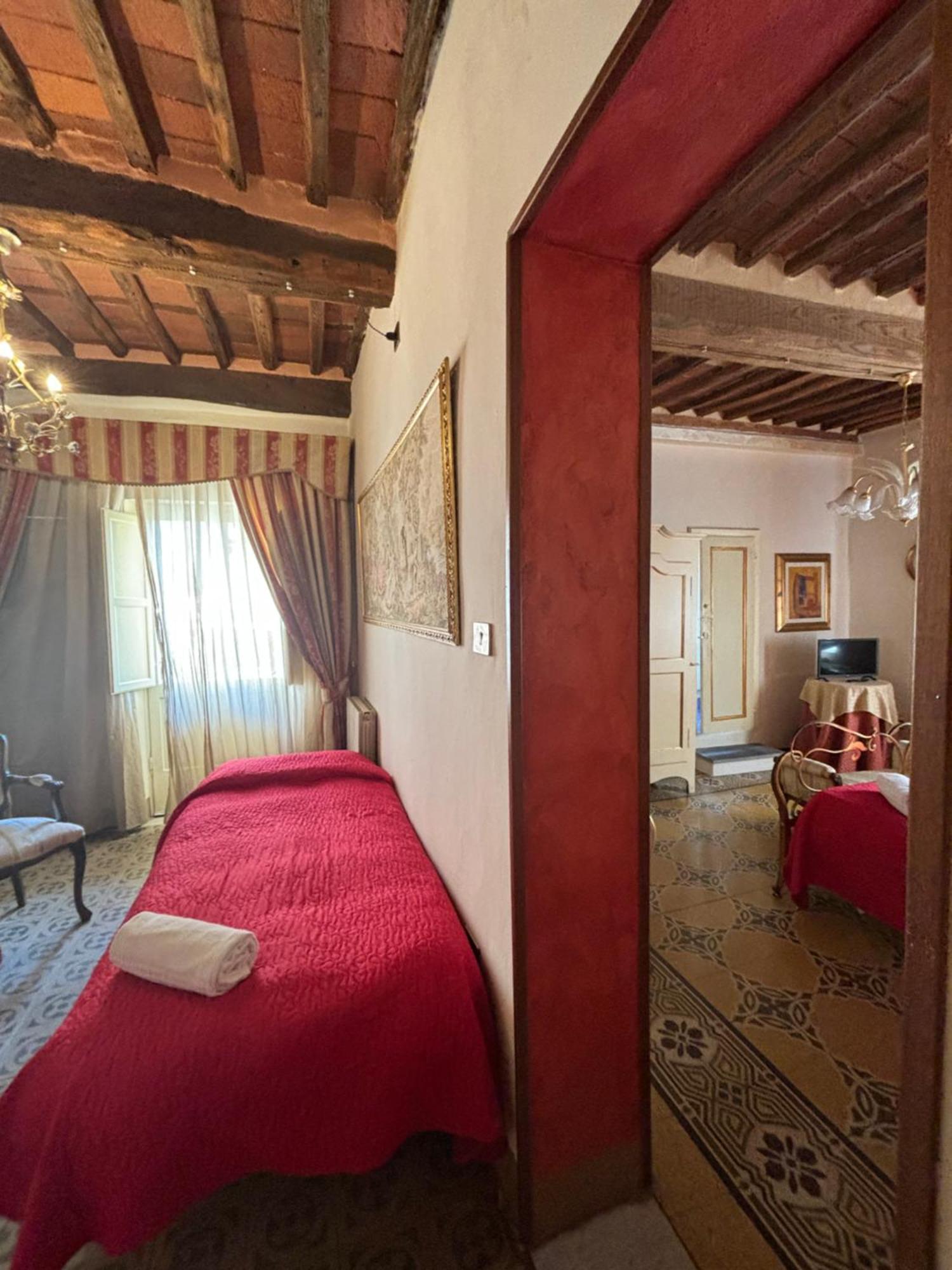 Antica Residenza Santa Chiara -City Center ルッカ エクステリア 写真