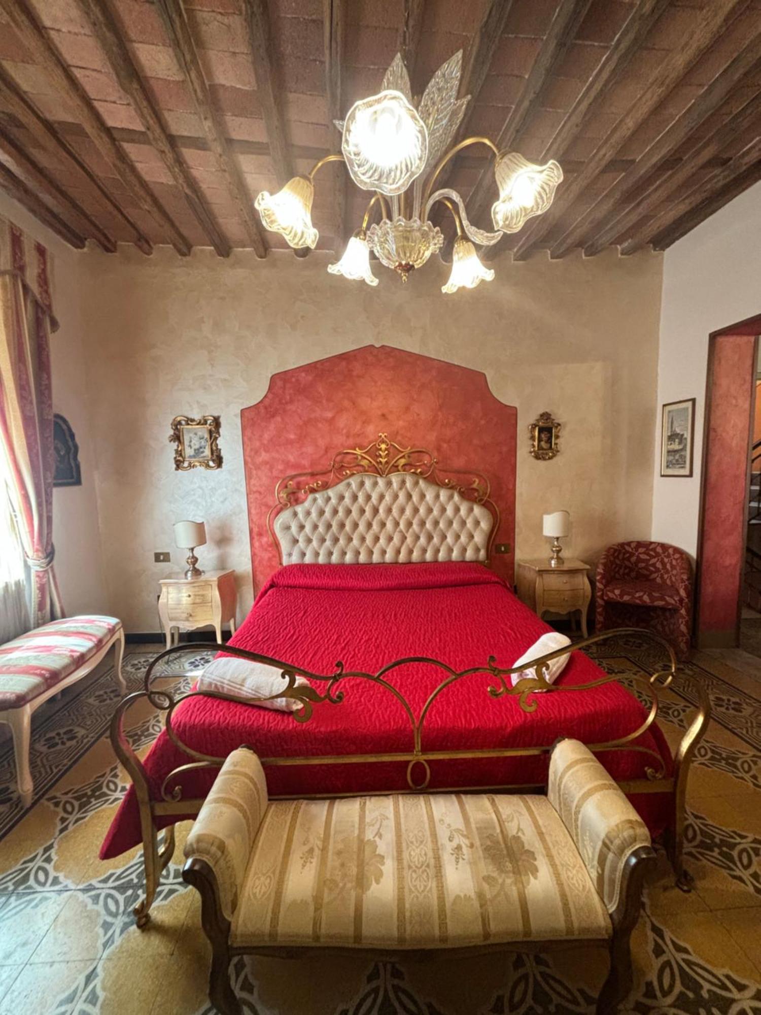 Antica Residenza Santa Chiara -City Center ルッカ エクステリア 写真