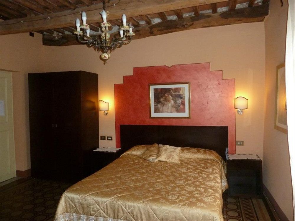 Antica Residenza Santa Chiara -City Center ルッカ エクステリア 写真