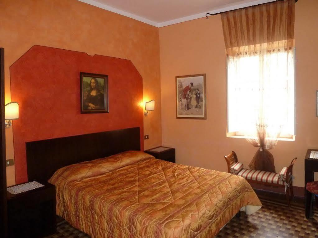 Antica Residenza Santa Chiara -City Center ルッカ エクステリア 写真